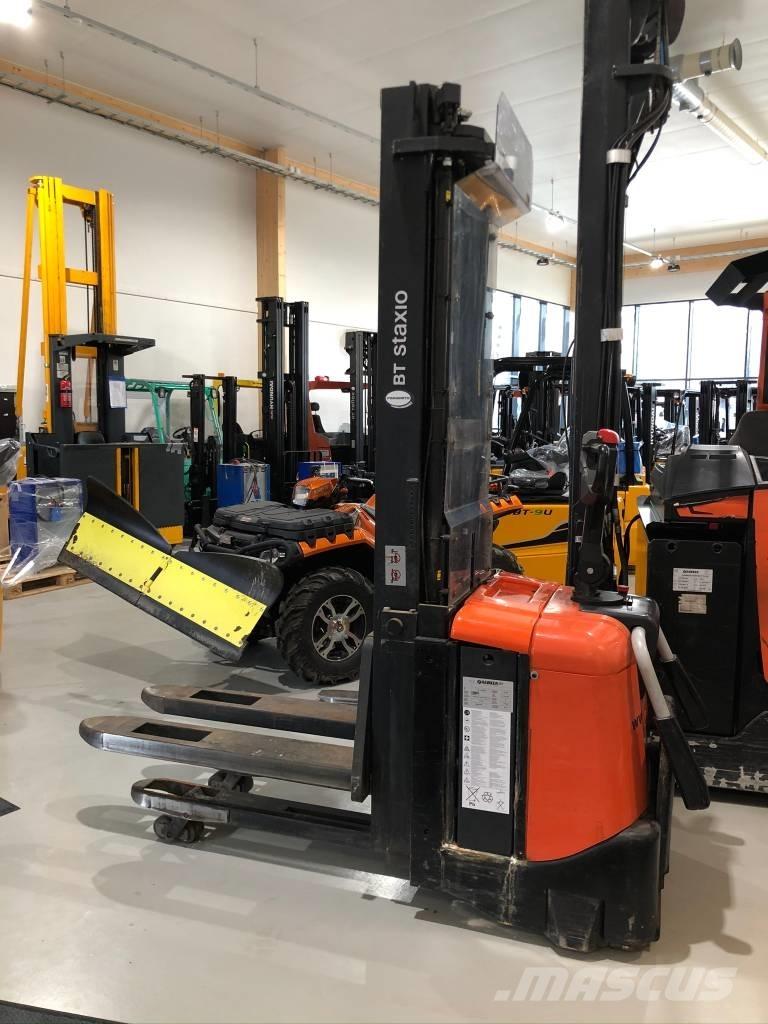 BT SPE 160 L Ajettavat pinoamisvaunut