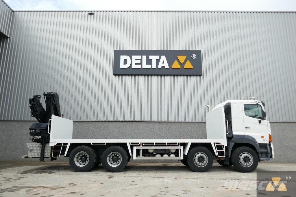 Hino 700FY crane Mobiilinosturit