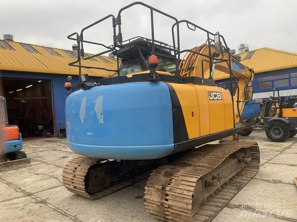 JCB JS130 Telakaivukoneet
