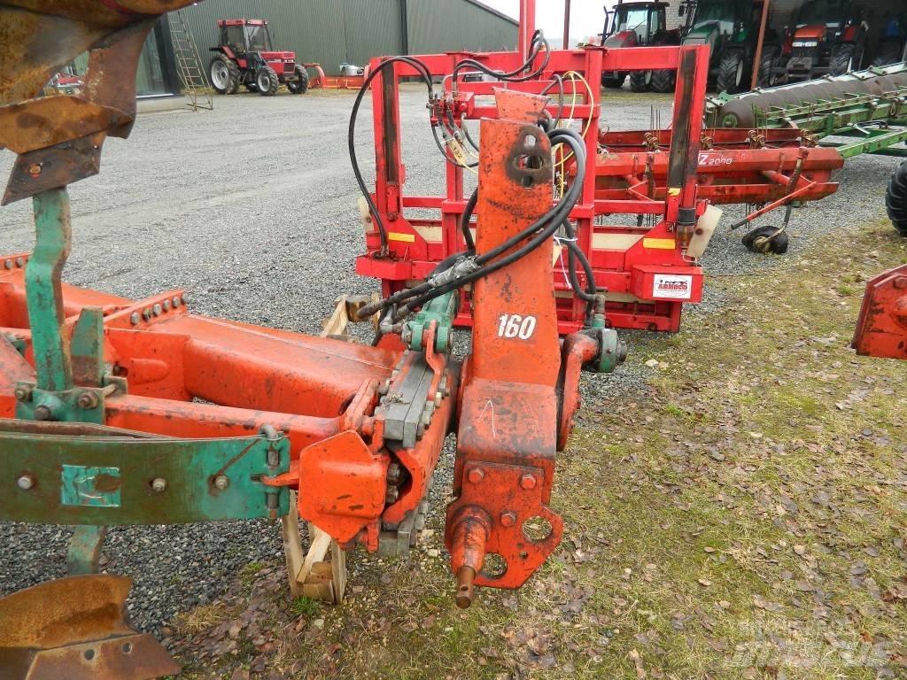 Kverneland 4korpusi Paluuaurat