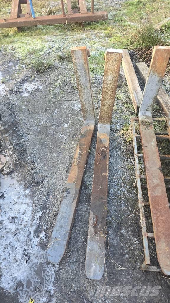  Pallgafflar 980kr Pyöräkuormaajat