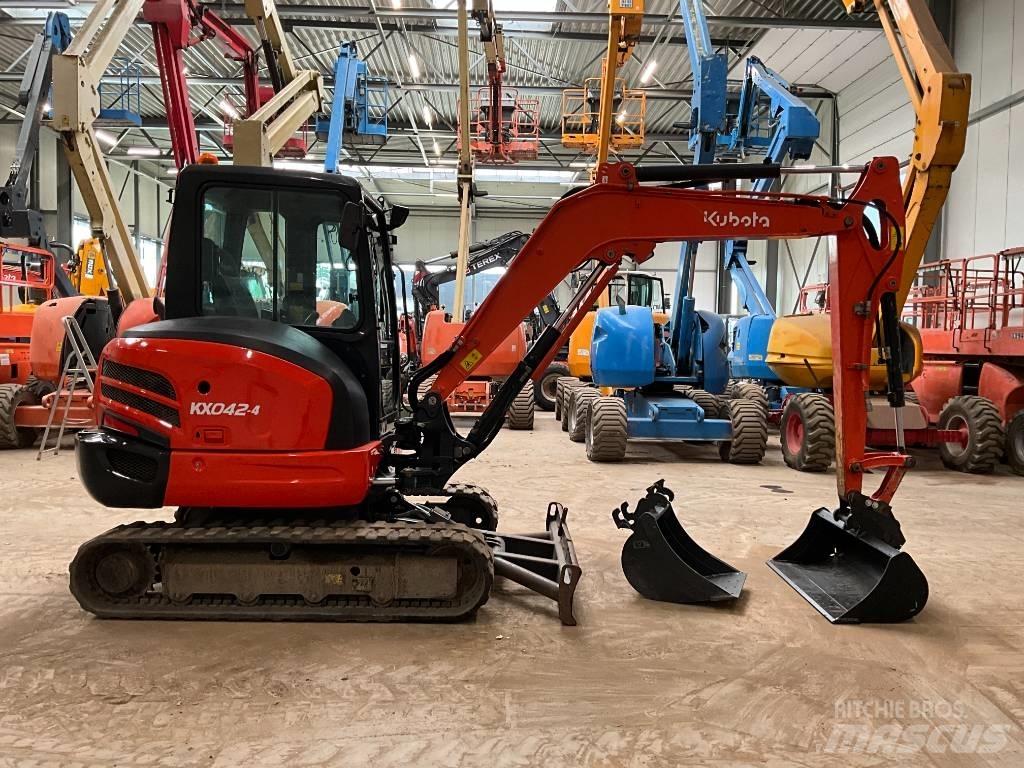 Kubota KX 042-4 Minikaivukoneet < 7t