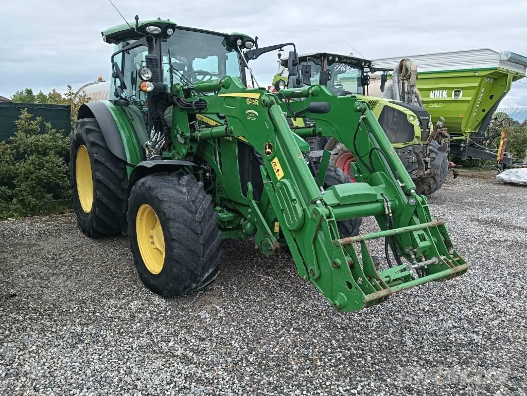 John Deere 5125 R Traktorit