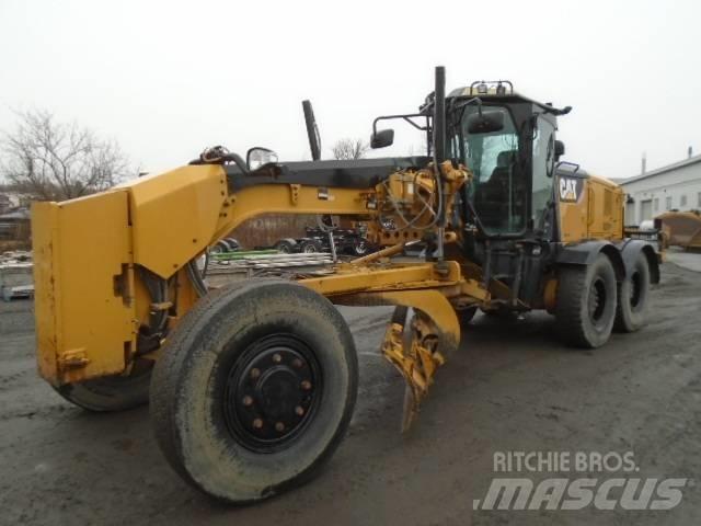 CAT 140 M 2 AWD Tiehöylät