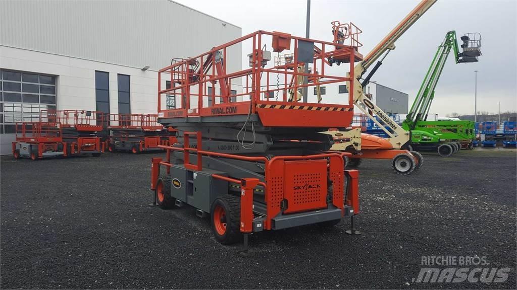 SkyJack 9250RT Saksilavat