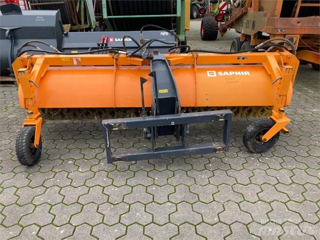 Saphir SKM 30 Lakaisukoneet
