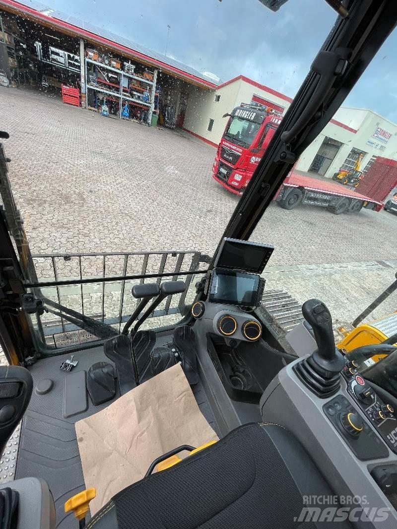 JCB 220 X LC Telakaivukoneet