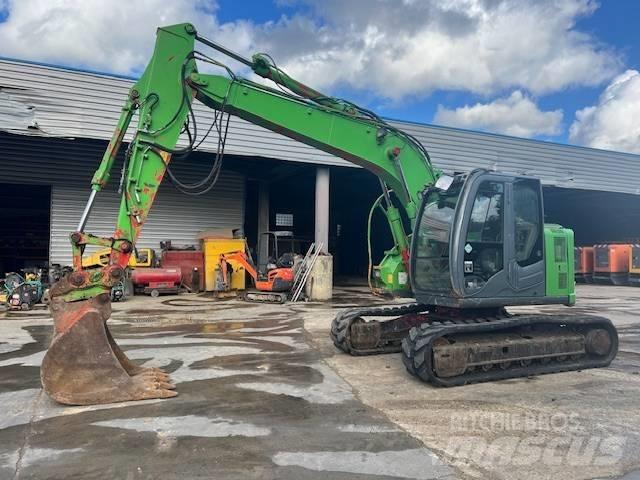 Hitachi ZX 135 Telakaivukoneet