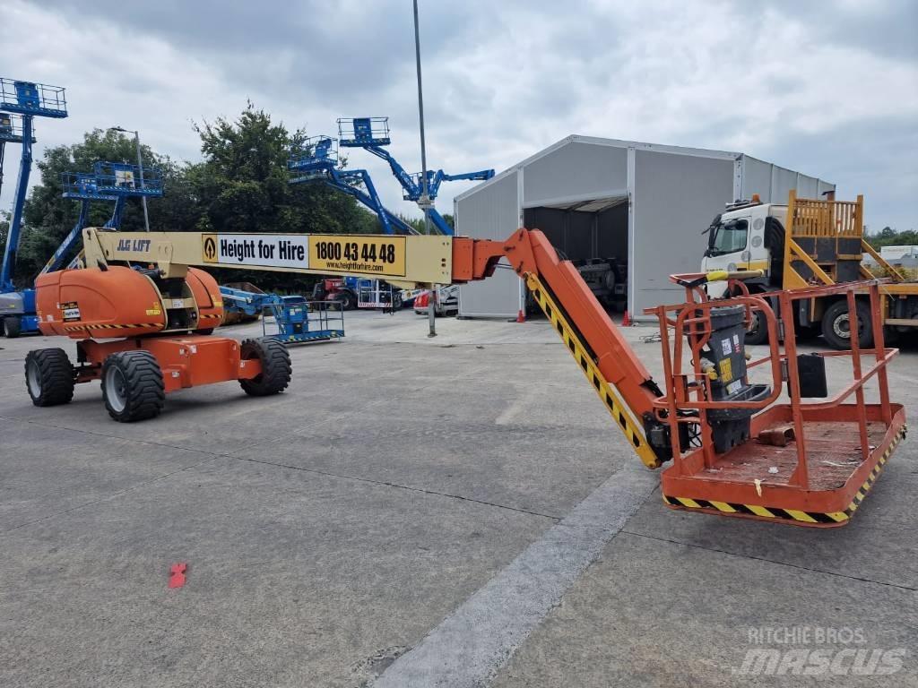 JLG 860 SJ Teleskooppipuominostimet