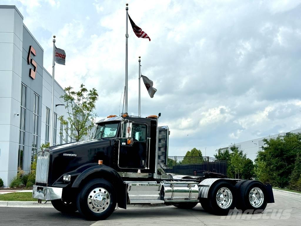 Kenworth T 800 Vetopöytäautot