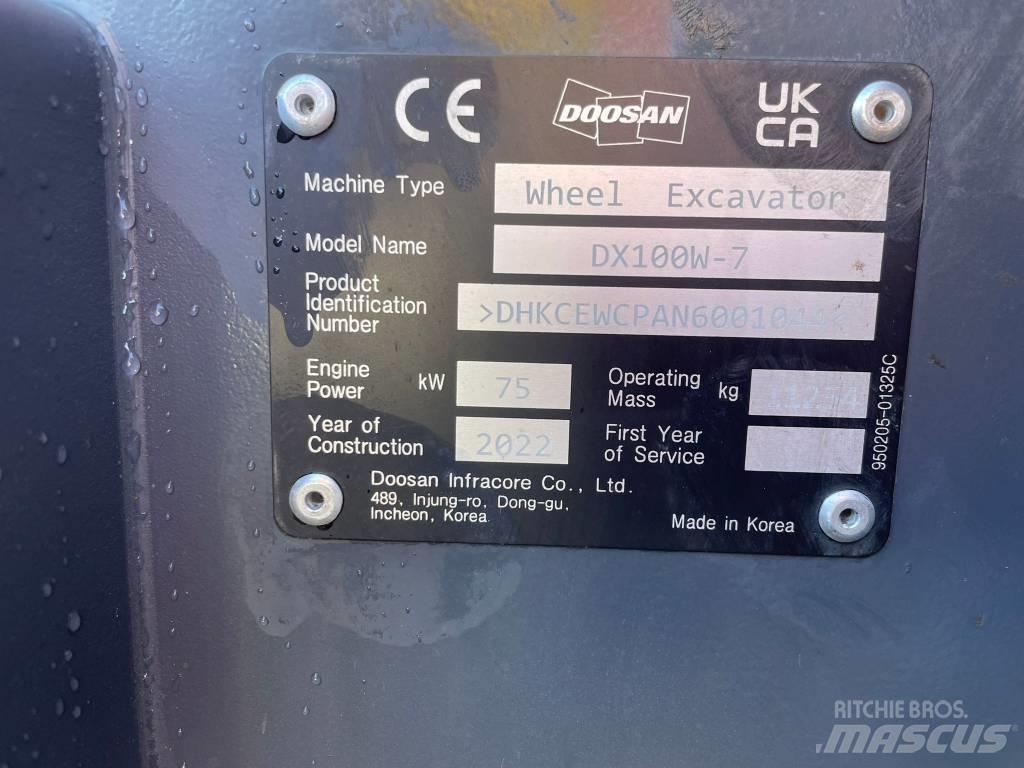 Doosan DX100W-7 Pyöräkaivukoneet