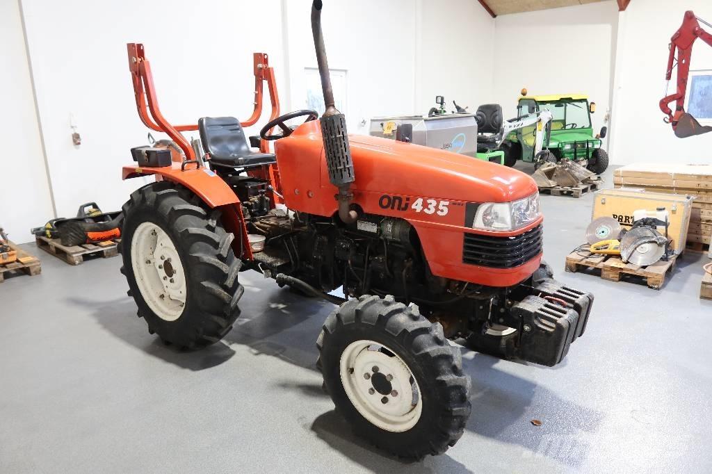  ONj 435 Traktorit