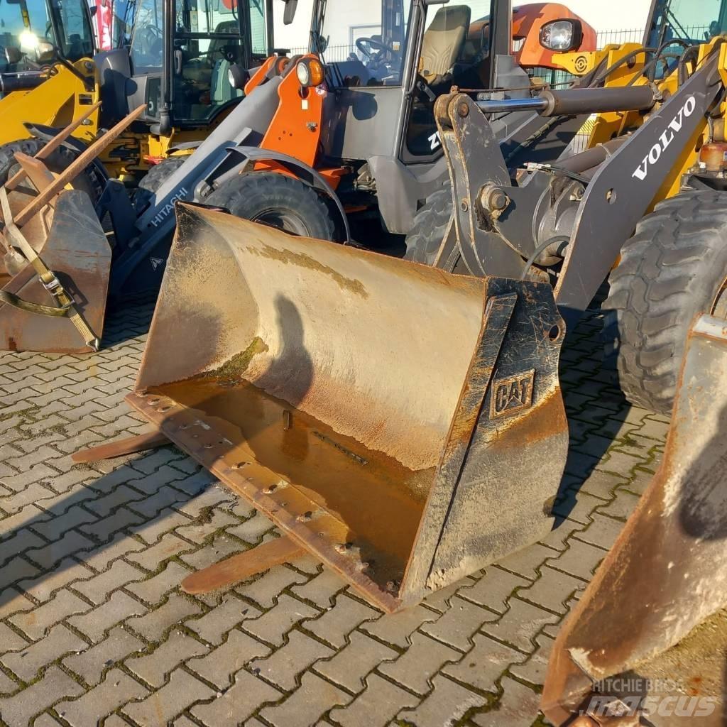 Volvo L 28 F Pyöräkuormaajat