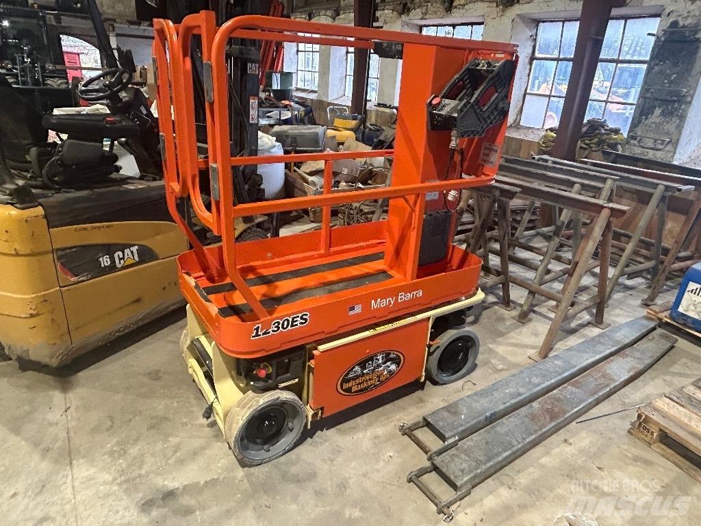 JLG 1230 ES Henkilönostimet ja nostolaitteet