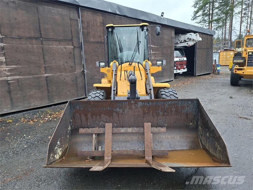 Volvo L30B Pyöräkuormaajat
