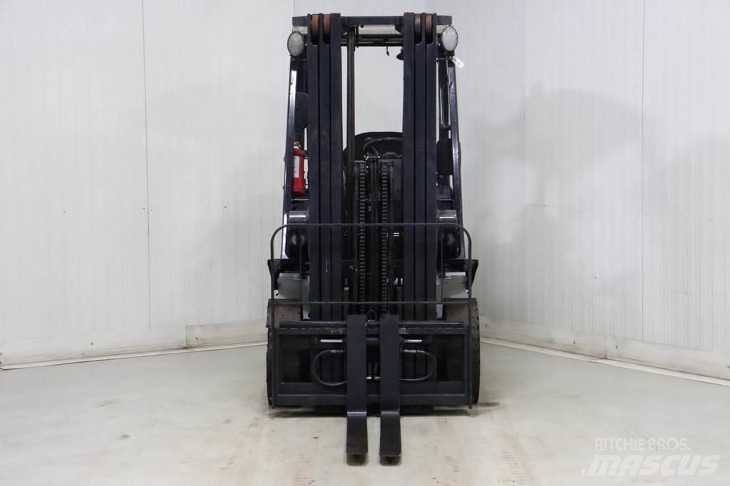 Nissan U1D2A20LQ Nestekaasutrukit