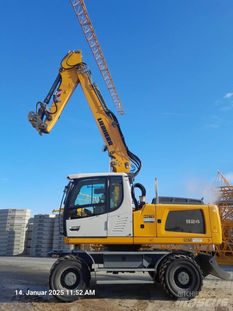 Liebherr A924 Pyöräkaivukoneet