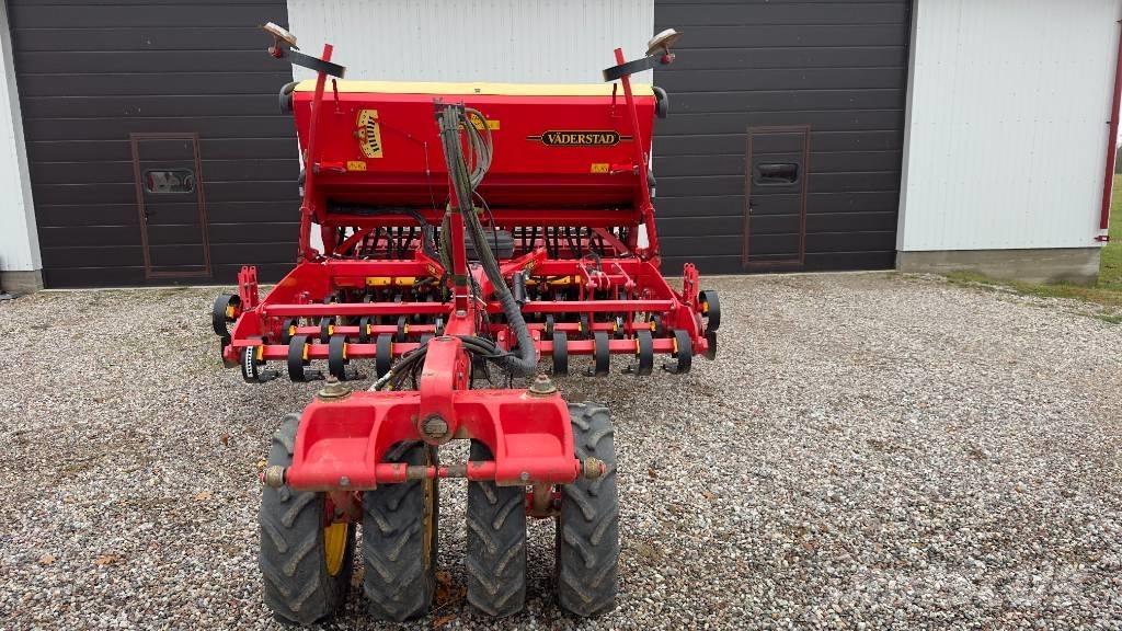 Väderstad Rapid300S Kylvökoneet