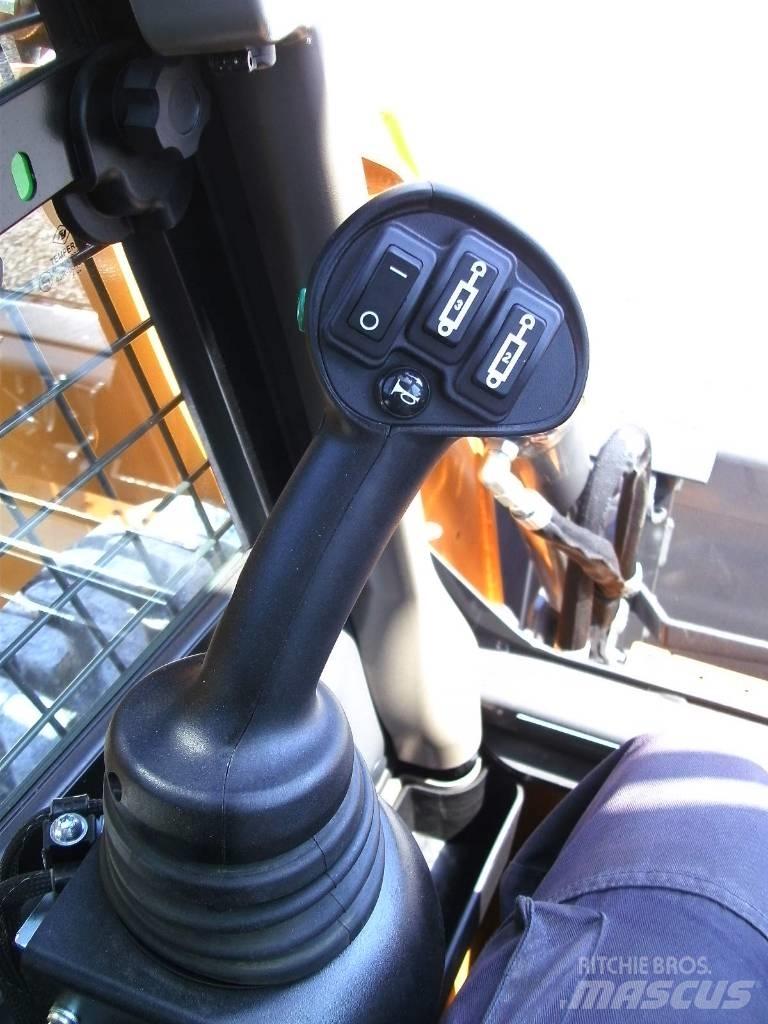 CASE SR175B Liukuohjatut kuormaajat