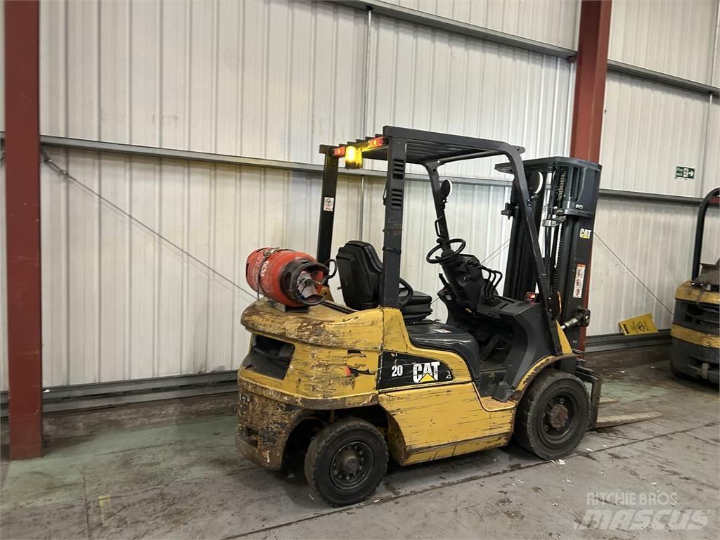 CAT GP25NT Nestekaasutrukit