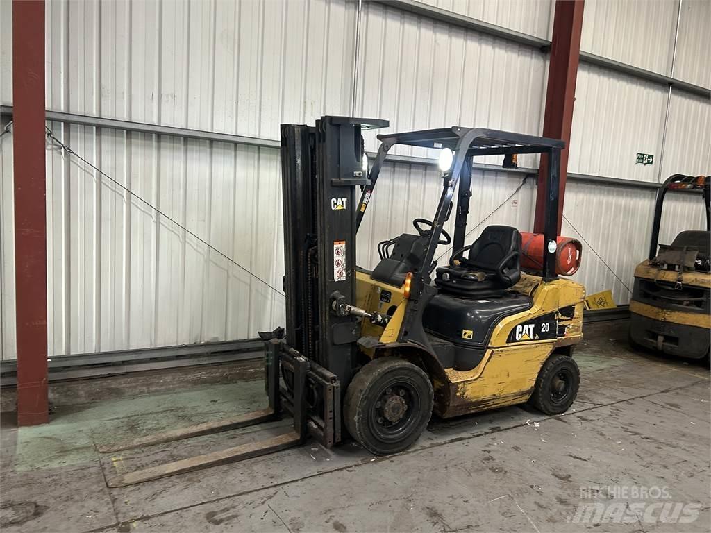 CAT GP25NT Nestekaasutrukit