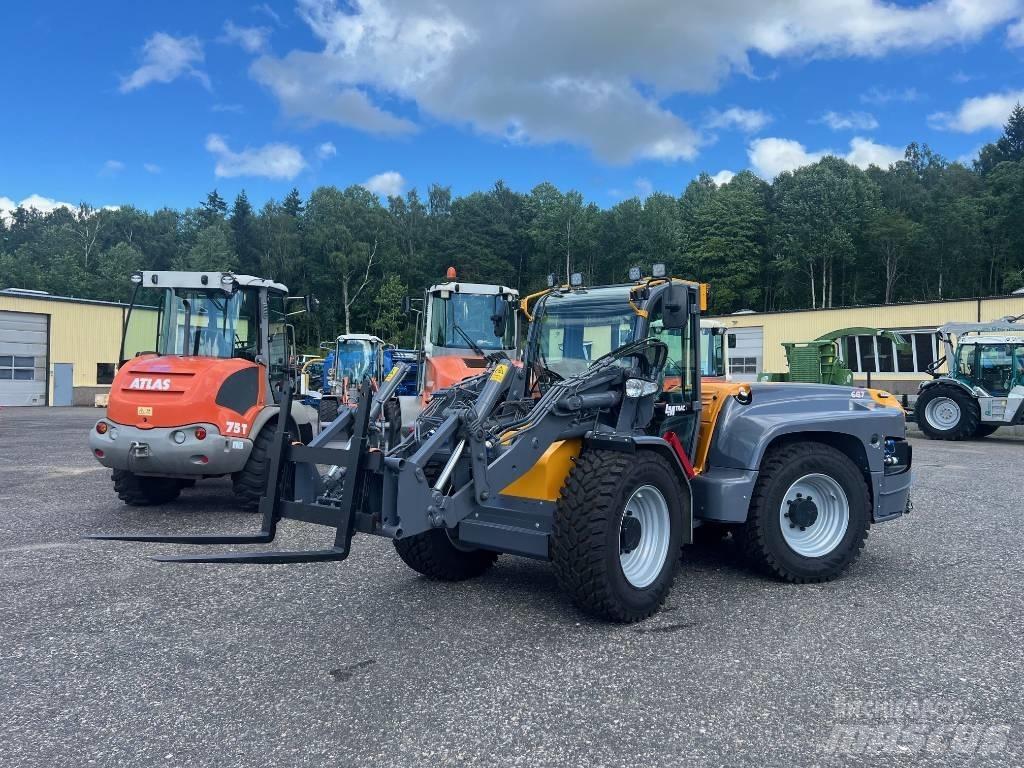 LM Trac 687 Pyöräkuormaajat