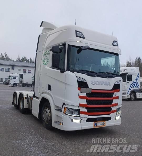 Scania R500 6x2 Vetopöytäautot
