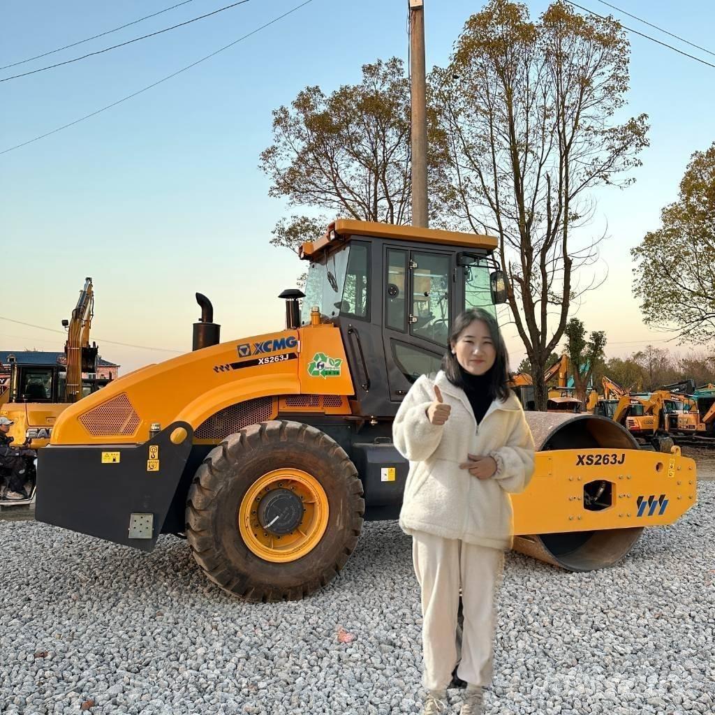 XCMG XS263J Yksivalssijyrät