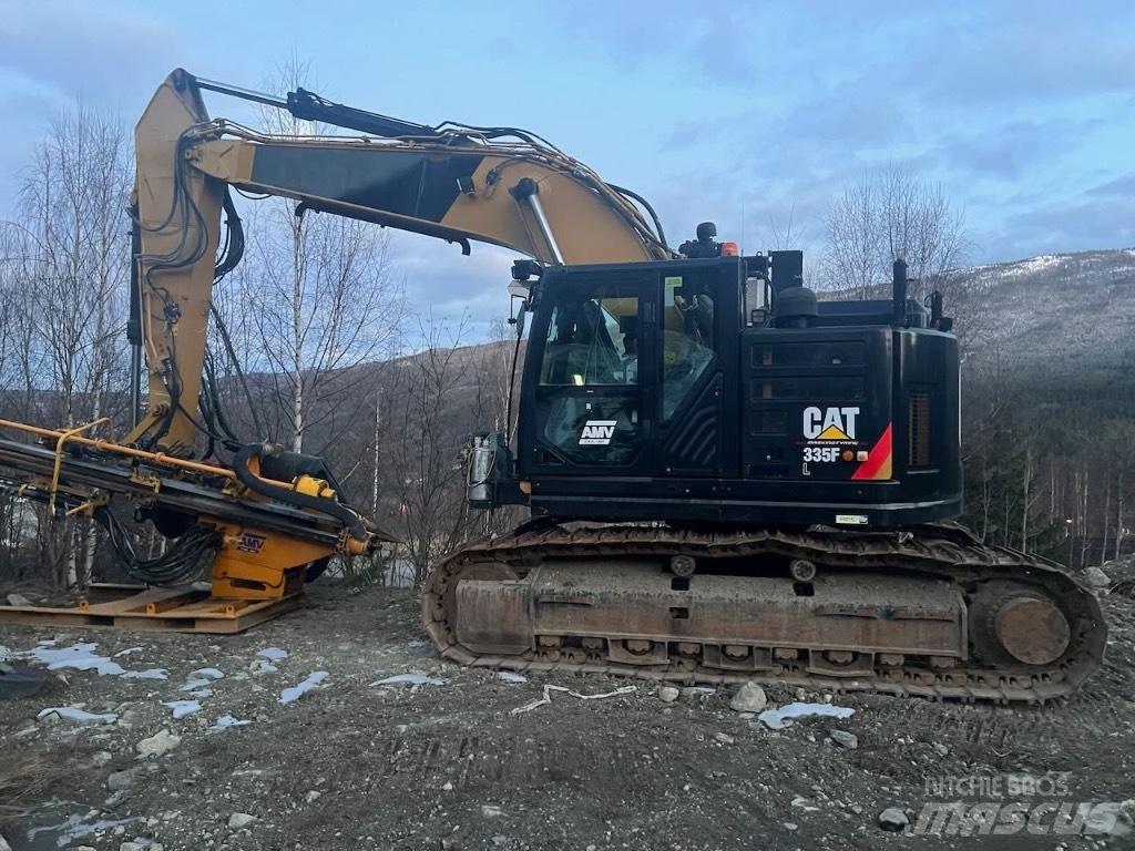 CAT 335 F L CR Avolouhintaporauslaitteet