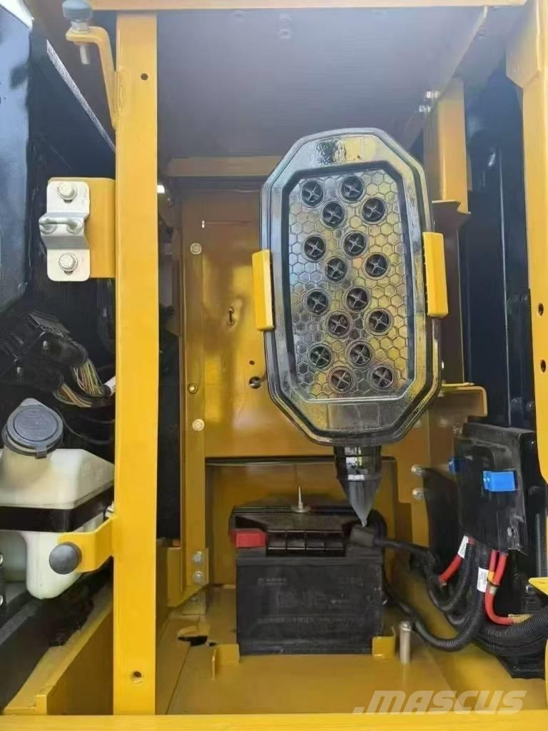 CAT 320 Telakaivukoneet