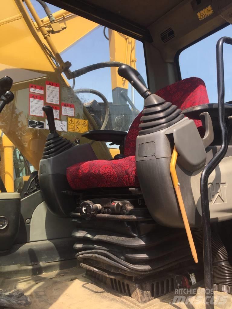 CAT 320 D Telakaivukoneet