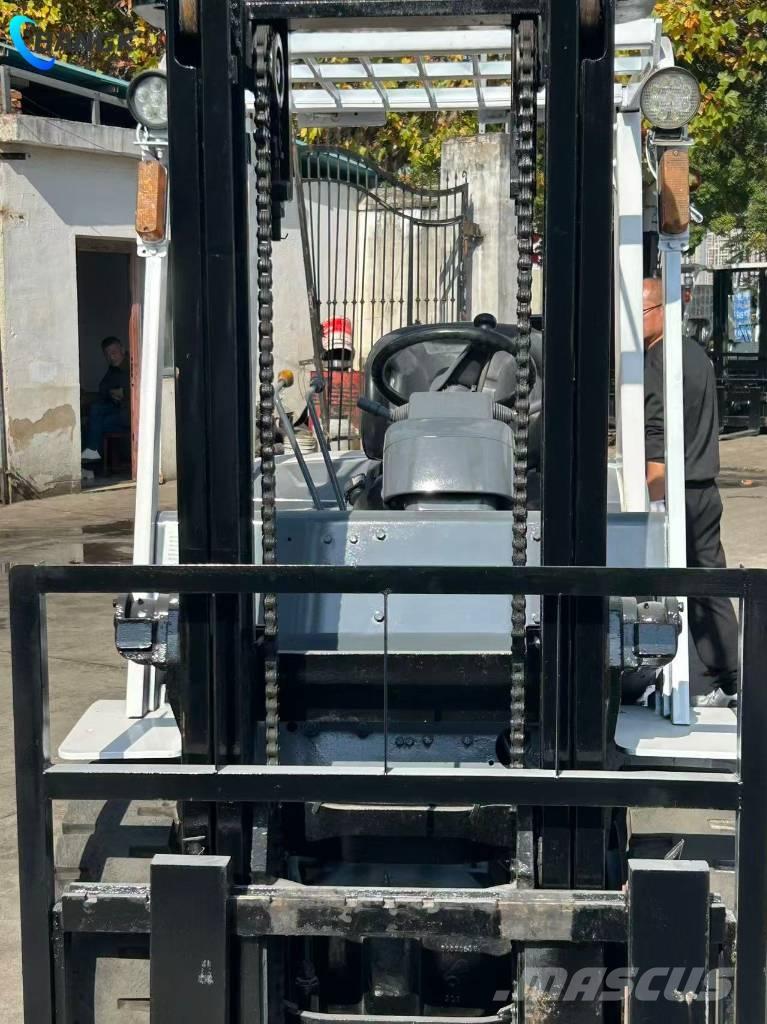 TCM FD35T3C Dieseltrukit