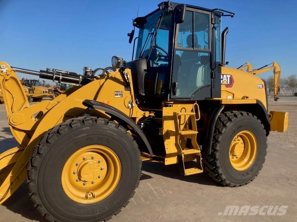 CAT 910 Pyöräkuormaajat