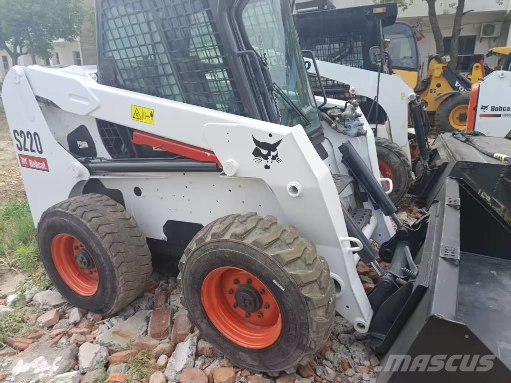 Bobcat S 220 Liukuohjatut kuormaajat