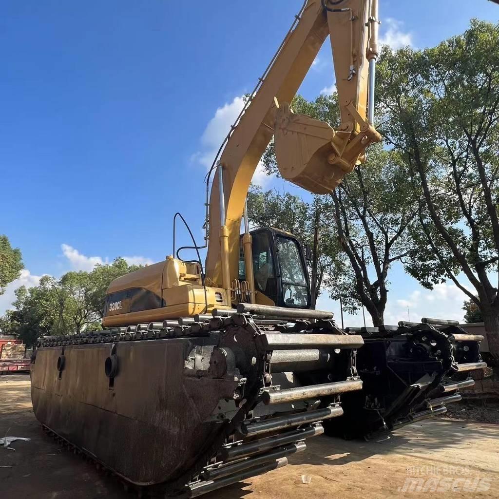 CAT 320 C Telakaivukoneet