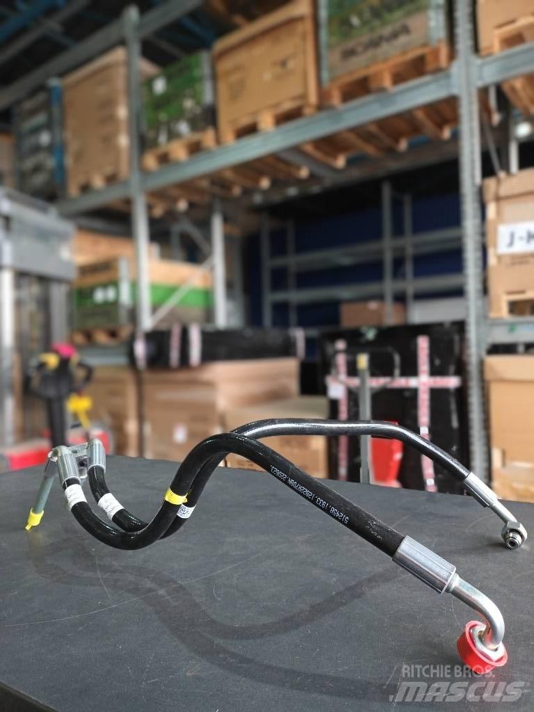 Volvo HOSE 23371682 Moottorit