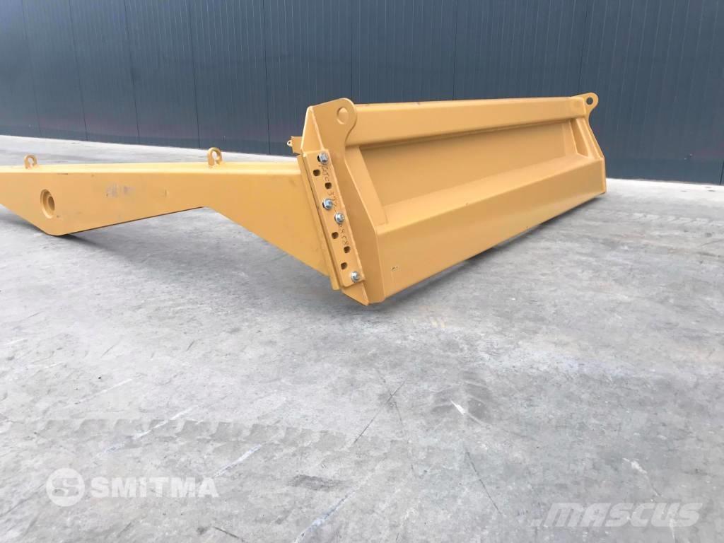 CAT 725C Takalaidat