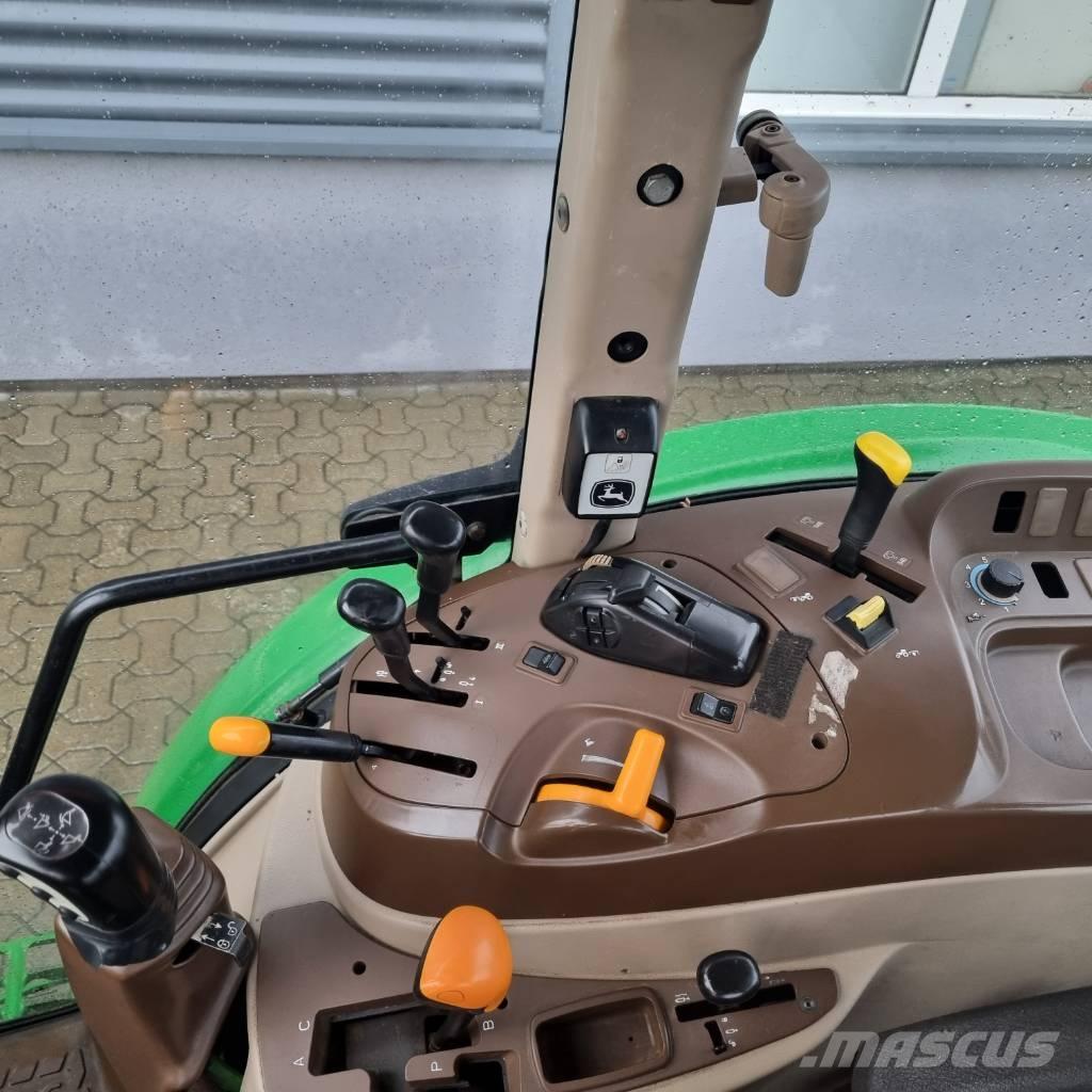 John Deere 5720 Traktorit