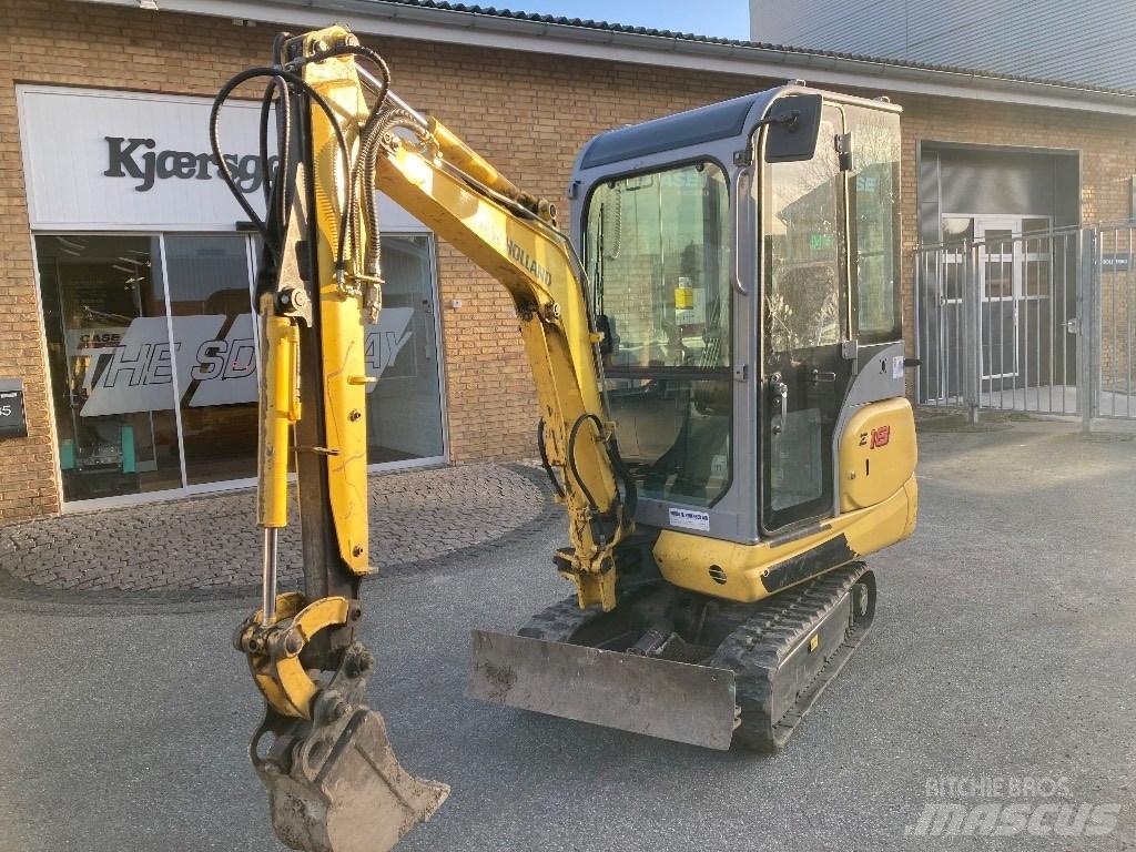 New Holland E 18 C Minikaivukoneet < 7t