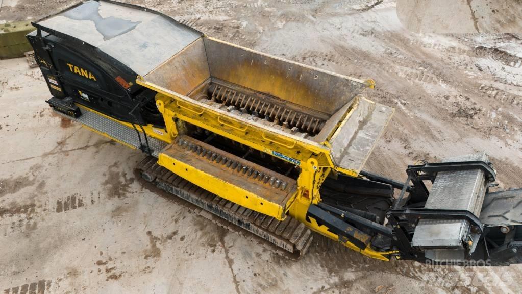 Tana Shark 440DT eco Moottorit ja vaihteistot