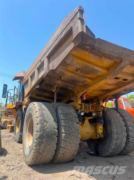 CAT 773 F Maansiirtoautot