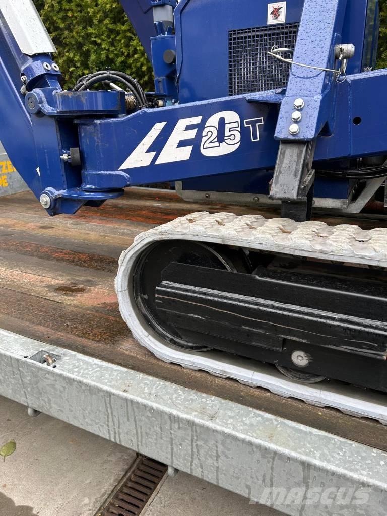 Teupen Leo 25T Teleskooppipuominostimet