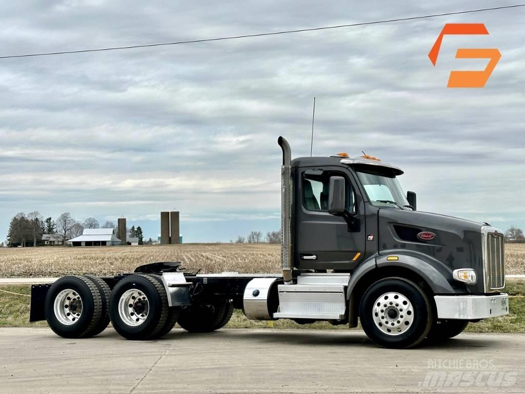 Peterbilt 567 Vetopöytäautot