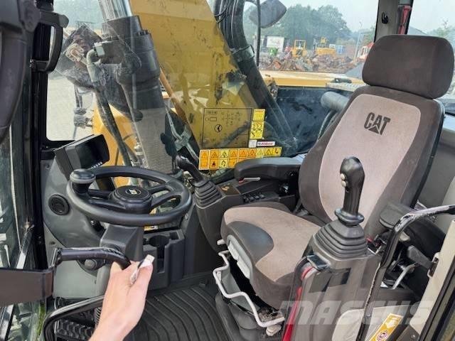 CAT M 320 F Pyöräkaivukoneet