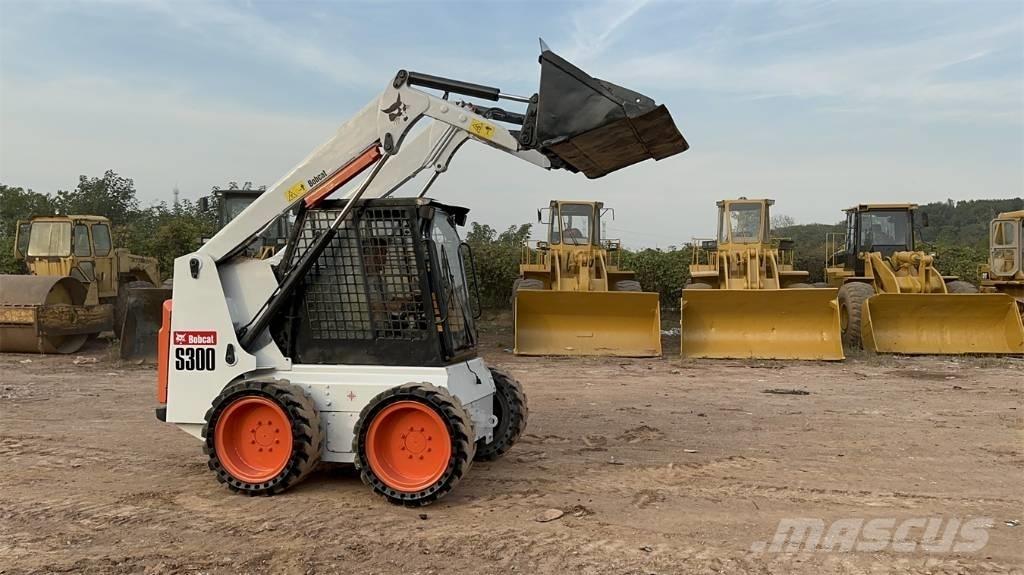 Bobcat S 300 Liukuohjatut kuormaajat