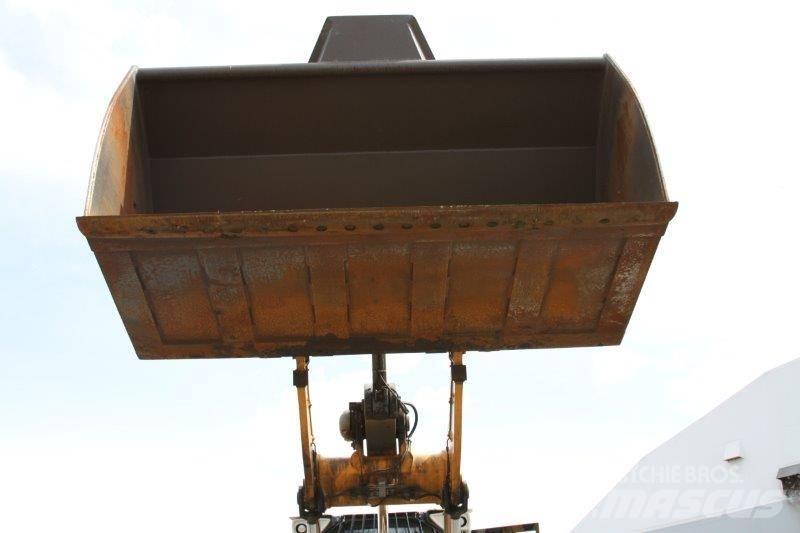 Liebherr L 576 Pyöräkuormaajat