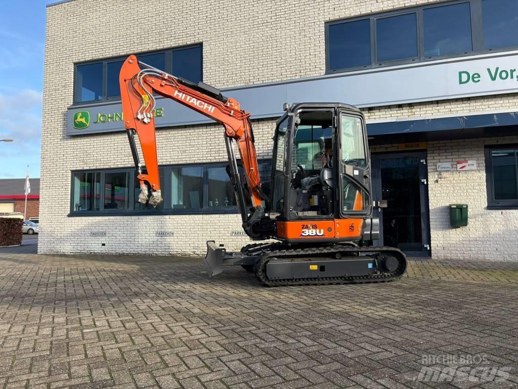 Hitachi ZX38U-6 Minikaivukoneet < 7t