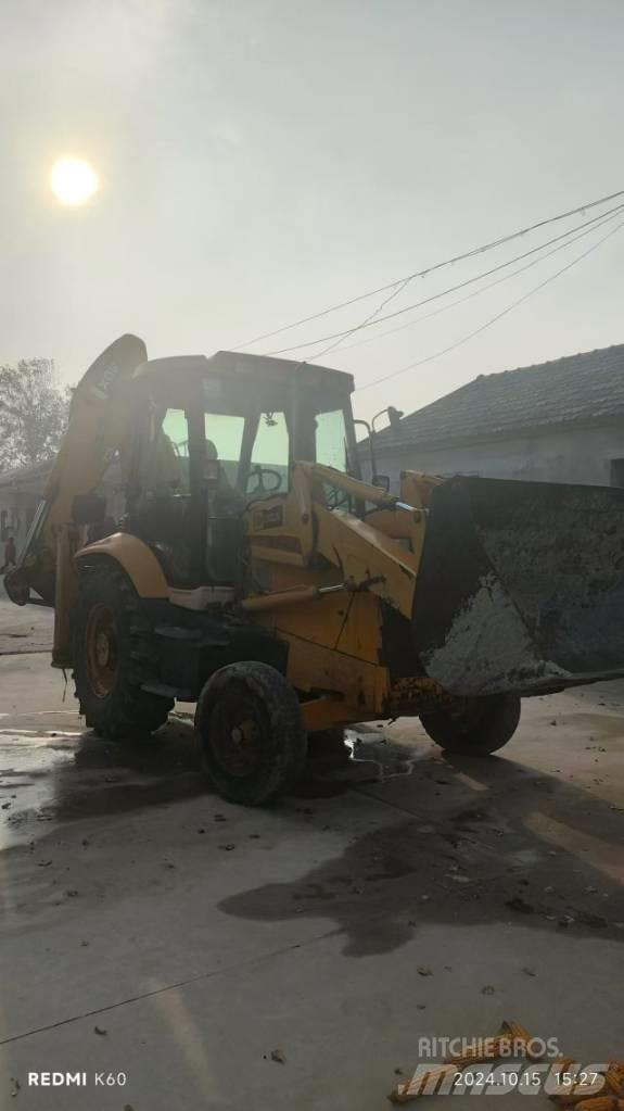 JCB 3 CX Kaivurikuormaajat