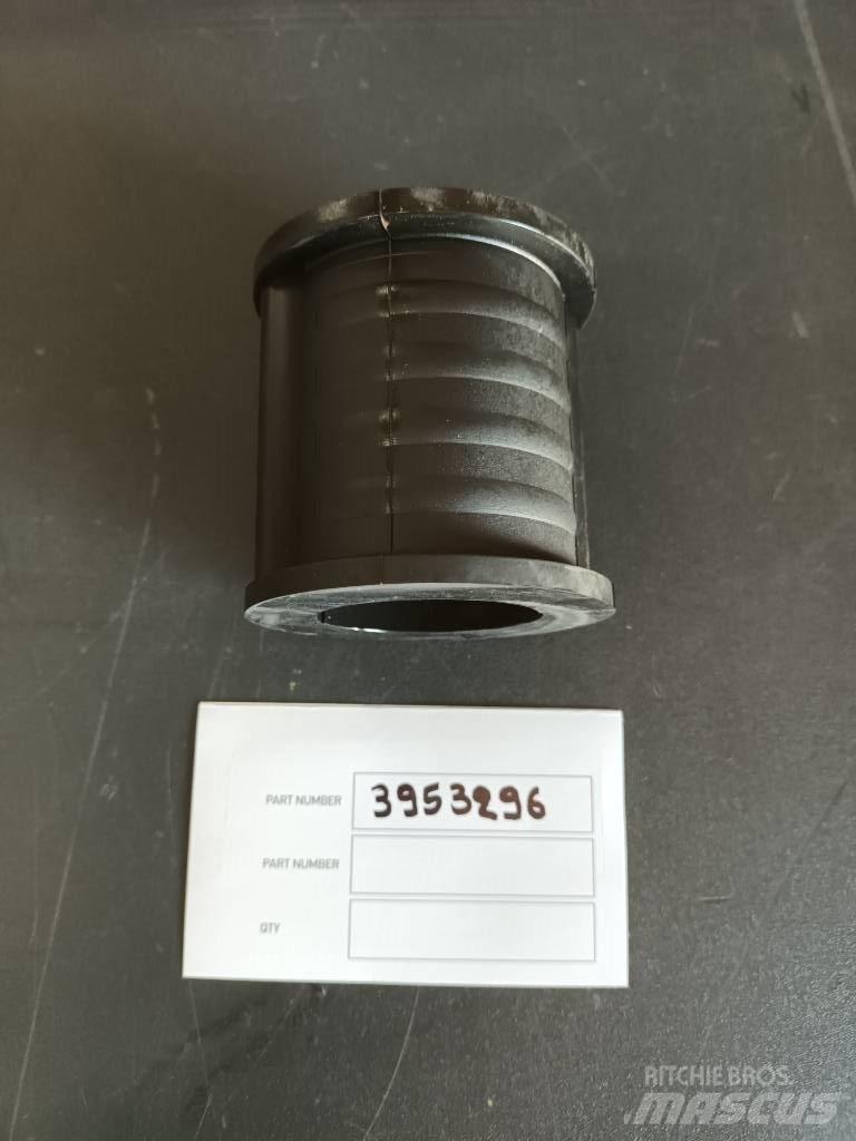 Volvo RUBBER 3953296 Moottorit