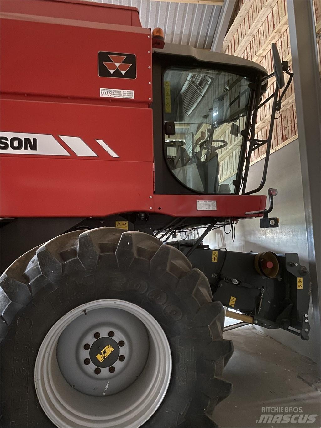 Massey Ferguson 7244 Leikkuupuimurit